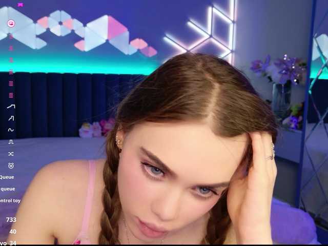 MimiForce's BongaCams show and profile