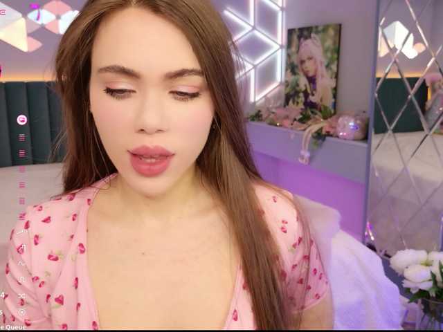 MimiForce's BongaCams show and profile