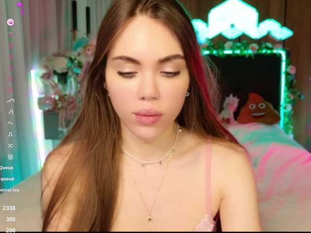 MimiForce's BongaCams show and profile