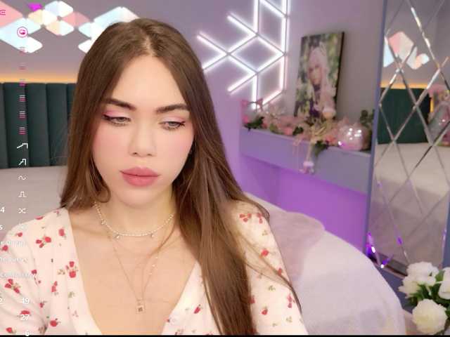 MimiForce's BongaCams show and profile