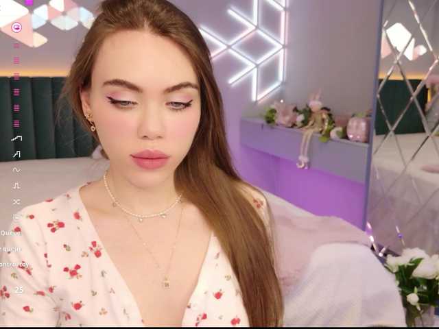 MimiForce's BongaCams show and profile