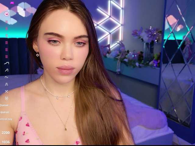 MimiForce's BongaCams show and profile