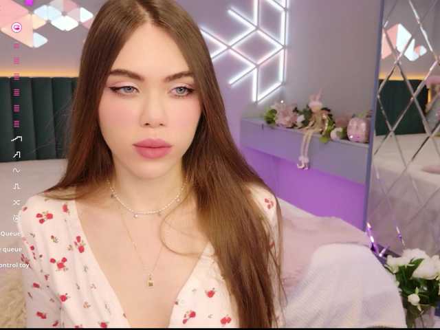 MimiForce's BongaCams show and profile