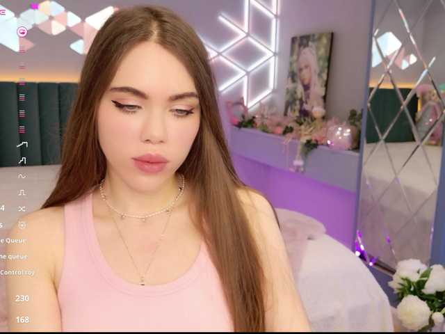 MimiForce's BongaCams show and profile