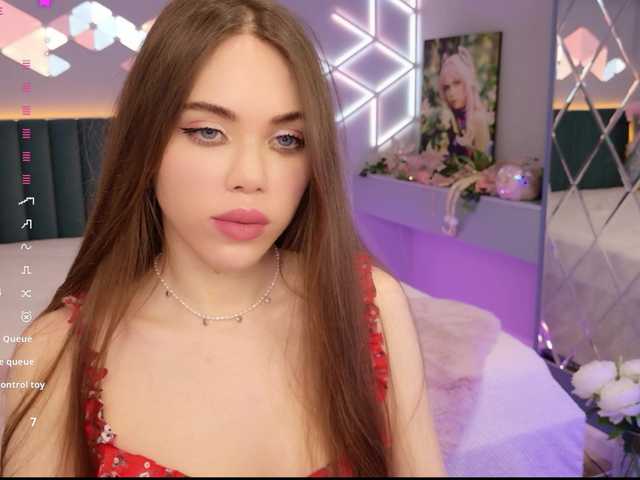 MimiForce's BongaCams show and profile