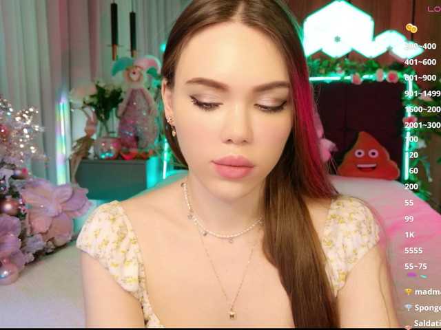 MimiForce's BongaCams show and profile