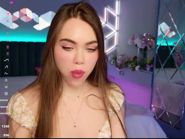 MimiForce's BongaCams show and profile