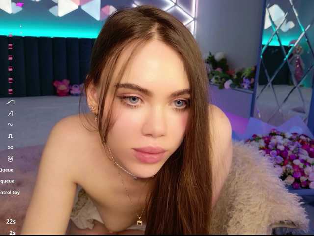 MimiForce's BongaCams show and profile