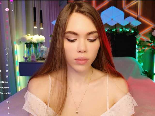 MimiForce – webcam model profile photo