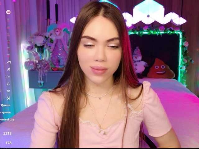 MimiForce's BongaCams show and profile