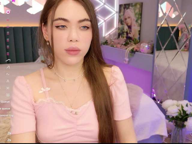 MimiForce's BongaCams show and profile