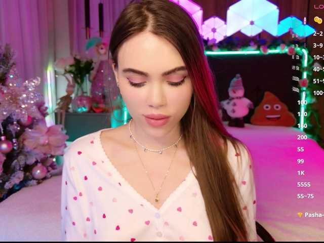 MimiForce's BongaCams show and profile