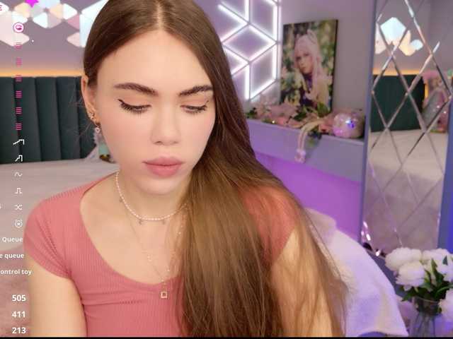 MimiForce's BongaCams show and profile