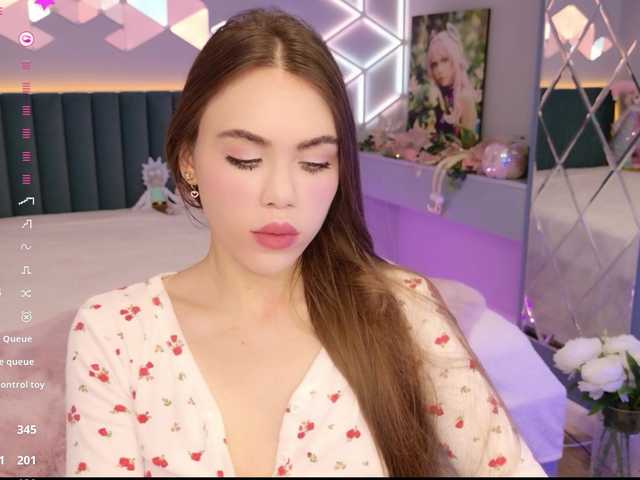 MimiForce's BongaCams show and profile