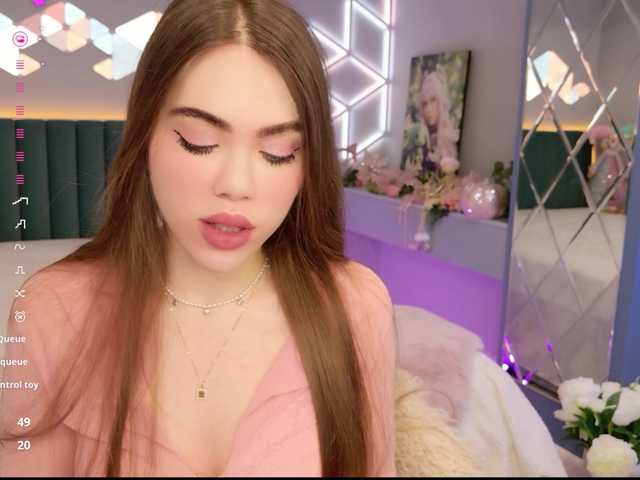 MimiForce's BongaCams show and profile