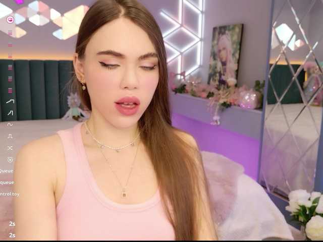 MimiForce's BongaCams show and profile