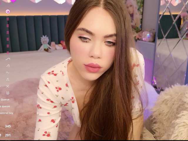 MimiForce's BongaCams show and profile