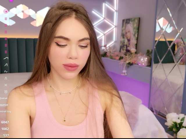 MimiForce live cam profile