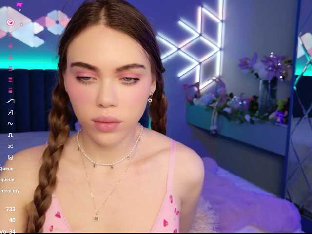 MimiForce's BongaCams show and profile