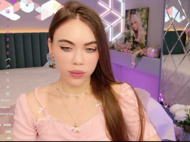 MimiForce's BongaCams show and profile