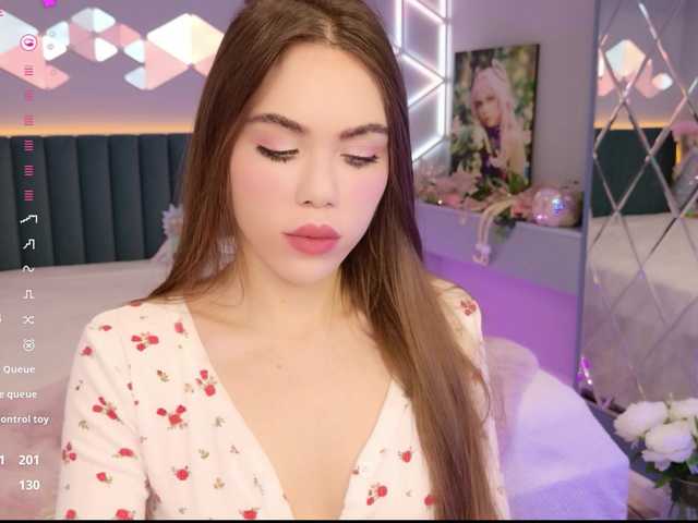 MimiForce's BongaCams show and profile