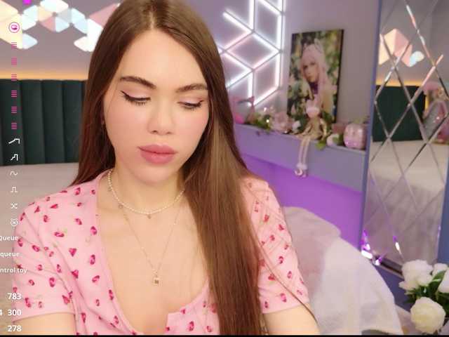 MimiForce's BongaCams show and profile