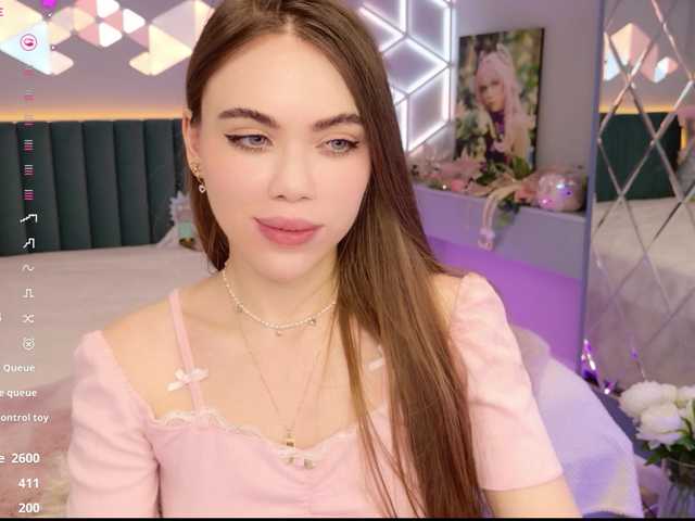 MimiForce's BongaCams show and profile