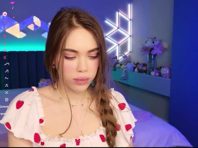 MimiForce's BongaCams show and profile