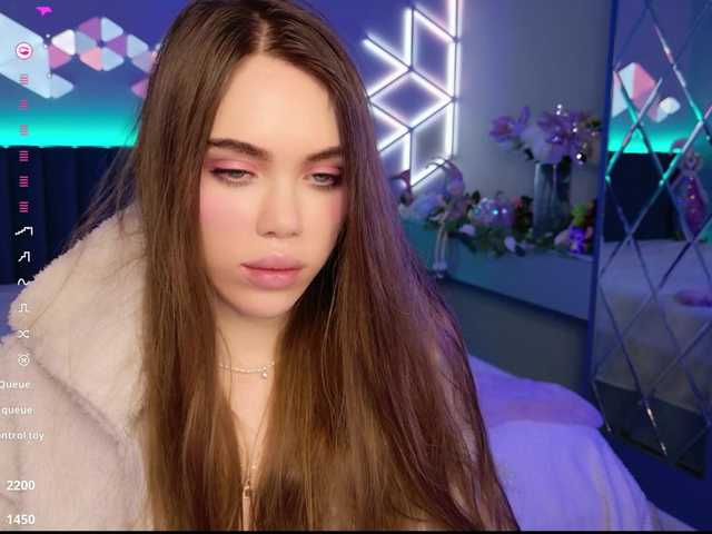 MimiForce's BongaCams show and profile