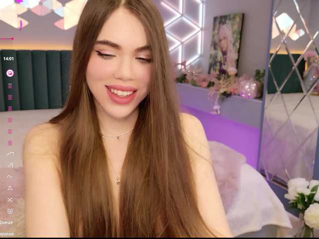 MimiForce's BongaCams show and profile