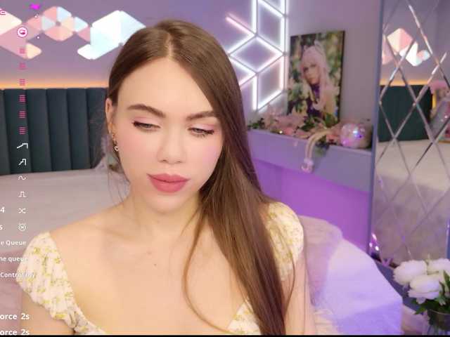 MimiForce's BongaCams show and profile