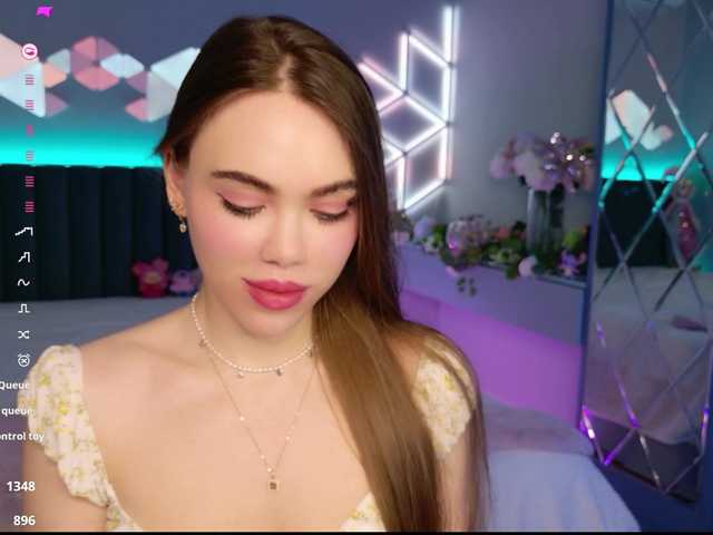 MimiForce's BongaCams show and profile