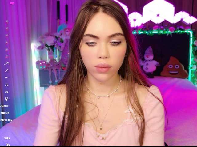 MimiForce's BongaCams show and profile