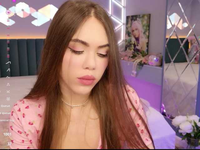 MimiForce's BongaCams show and profile