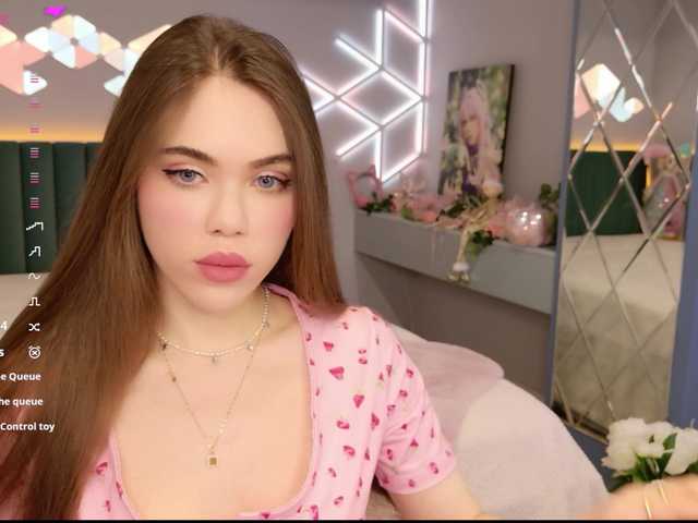 MimiForce's BongaCams show and profile