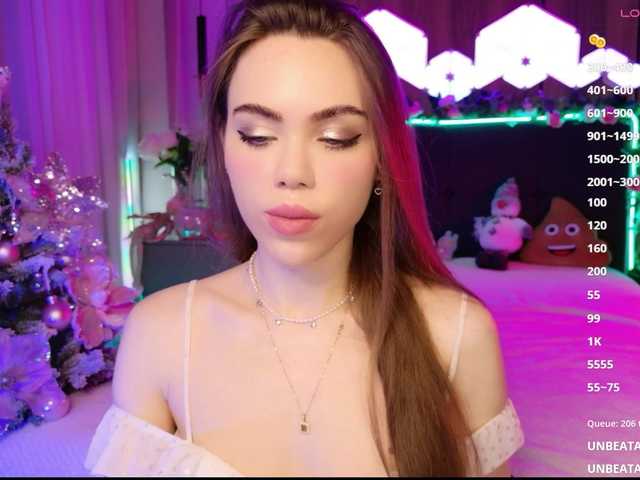 MimiForce's BongaCams show and profile