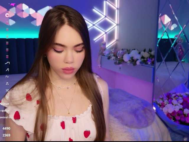 MimiForce's BongaCams show and profile