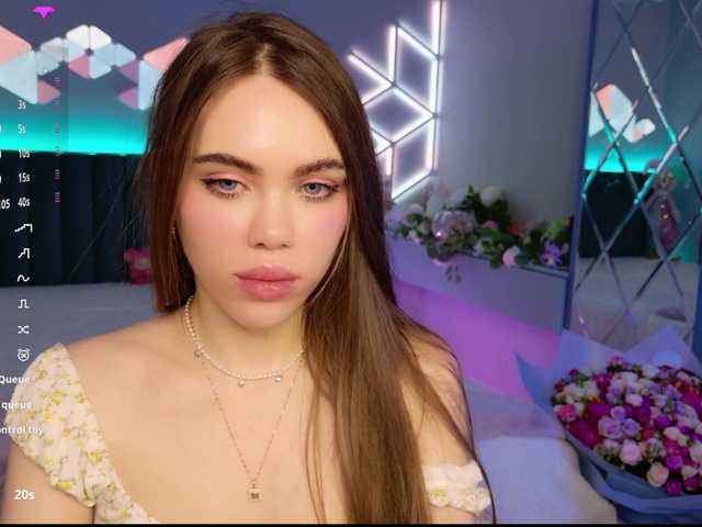 MimiForce's BongaCams show and profile