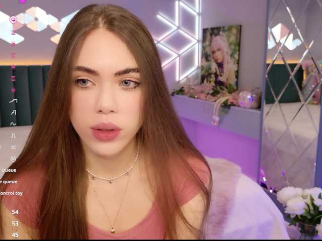 MimiForce's BongaCams show and profile