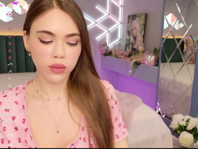 MimiForce's BongaCams show and profile