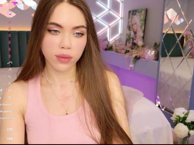 MimiForce's BongaCams show and profile