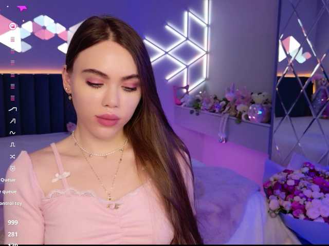 MimiForce's BongaCams show and profile