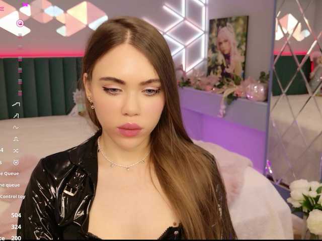 MimiForce's BongaCams show and profile