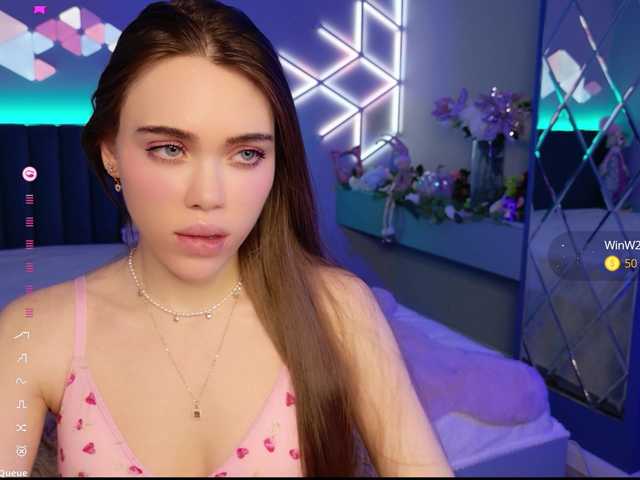 MimiForce's BongaCams show and profile