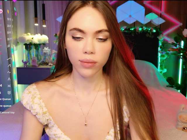 MimiForce – webcam model profile photo