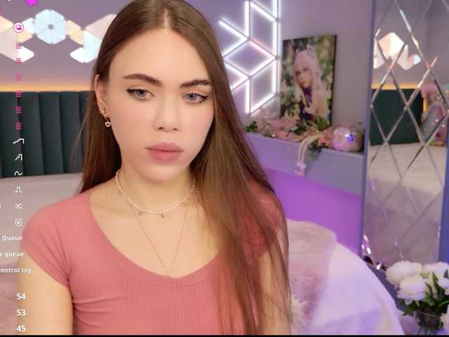 MimiForce's BongaCams show and profile