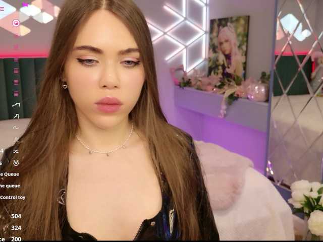 MimiForce's BongaCams show and profile