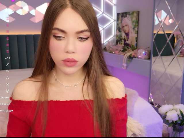 MimiForce's BongaCams show and profile