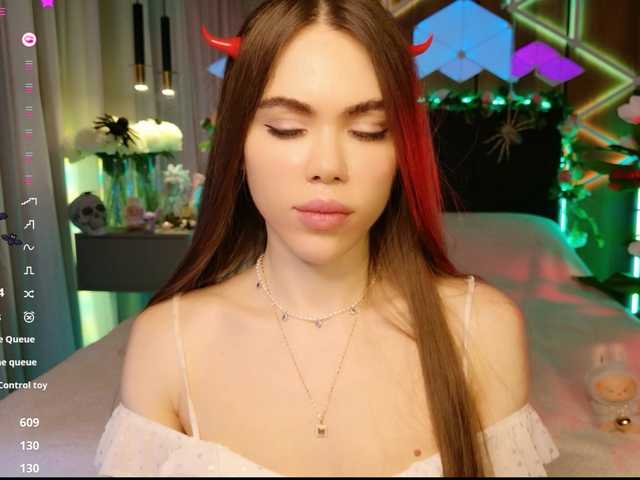 Discover 19 years old MimiForce from BongaCams MimiForce from BongaCams