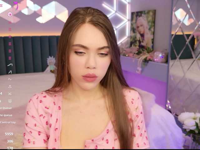 MimiForce's BongaCams show and profile